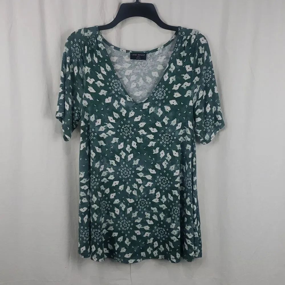 Lane Bryant Women's 10/12 Teal and White Patterned Short Sleeve Top